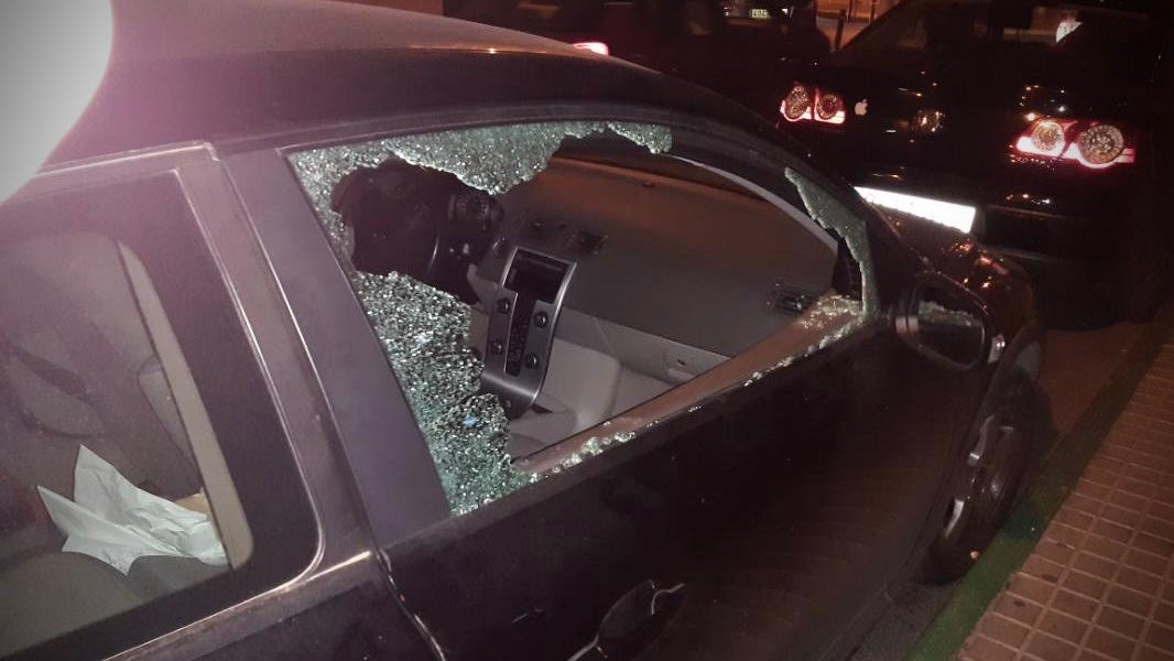 La Policía Local detiene a un hombre por robar dos ordenadores que se encontraban dentro de un vehículo La Policía Local detiene a un hombre por robar dos ordenadores que se encontraban dentro de un vehículo