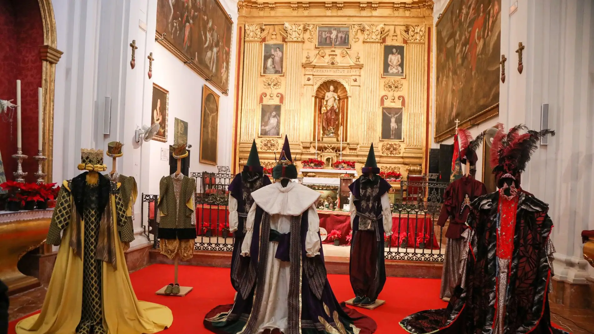Fiestas, Pasacalles y cabalgatas para recibir a los Reyes Magos en los distritos de Málaga