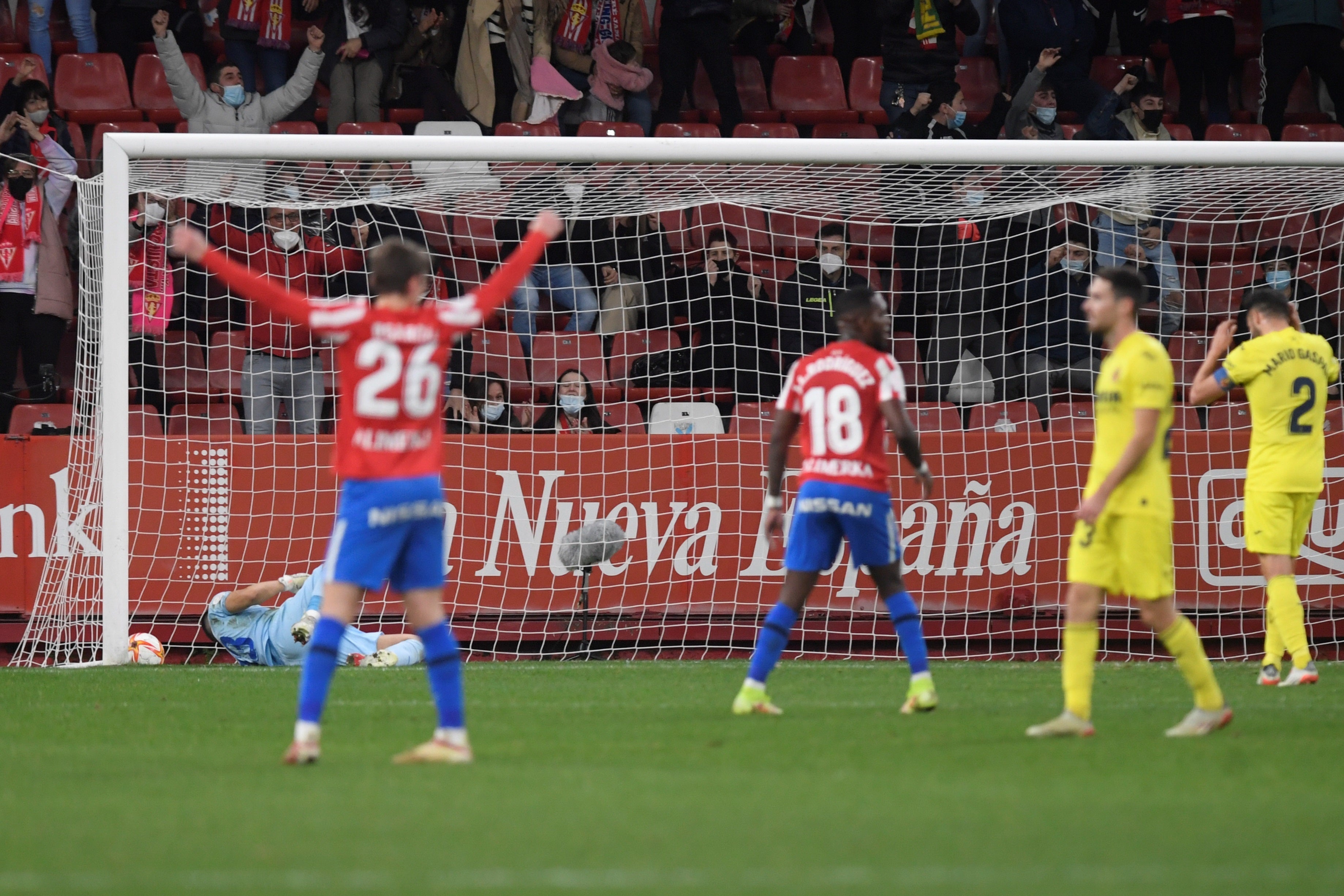 Bogdan Milovanov, jugador del Sporting: "La afición se lo merecía y nosotros también" Bogdan Milovanov, jugador del Sporting: "La afición se lo merecía y nosotros también"