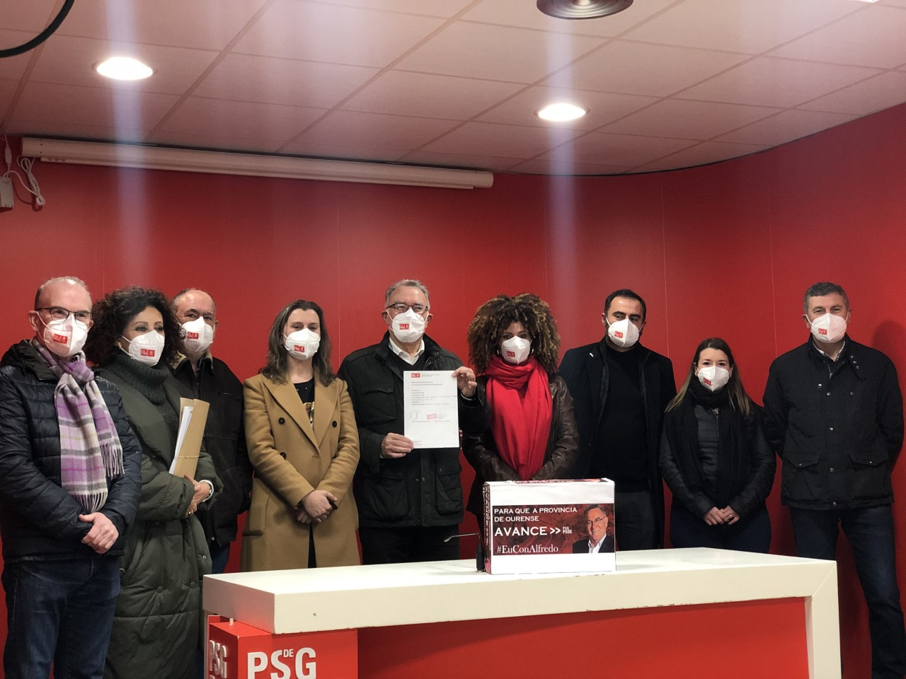 Alfredo García entrega o máximo de avais permetidos para a presentación de candidatura Alfredo García entrega o máximo de avais permetidos para a presentación de candidatura