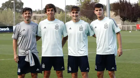 Santi Denia, Barcia, Noel y Trilli Convocatoria con la sub19