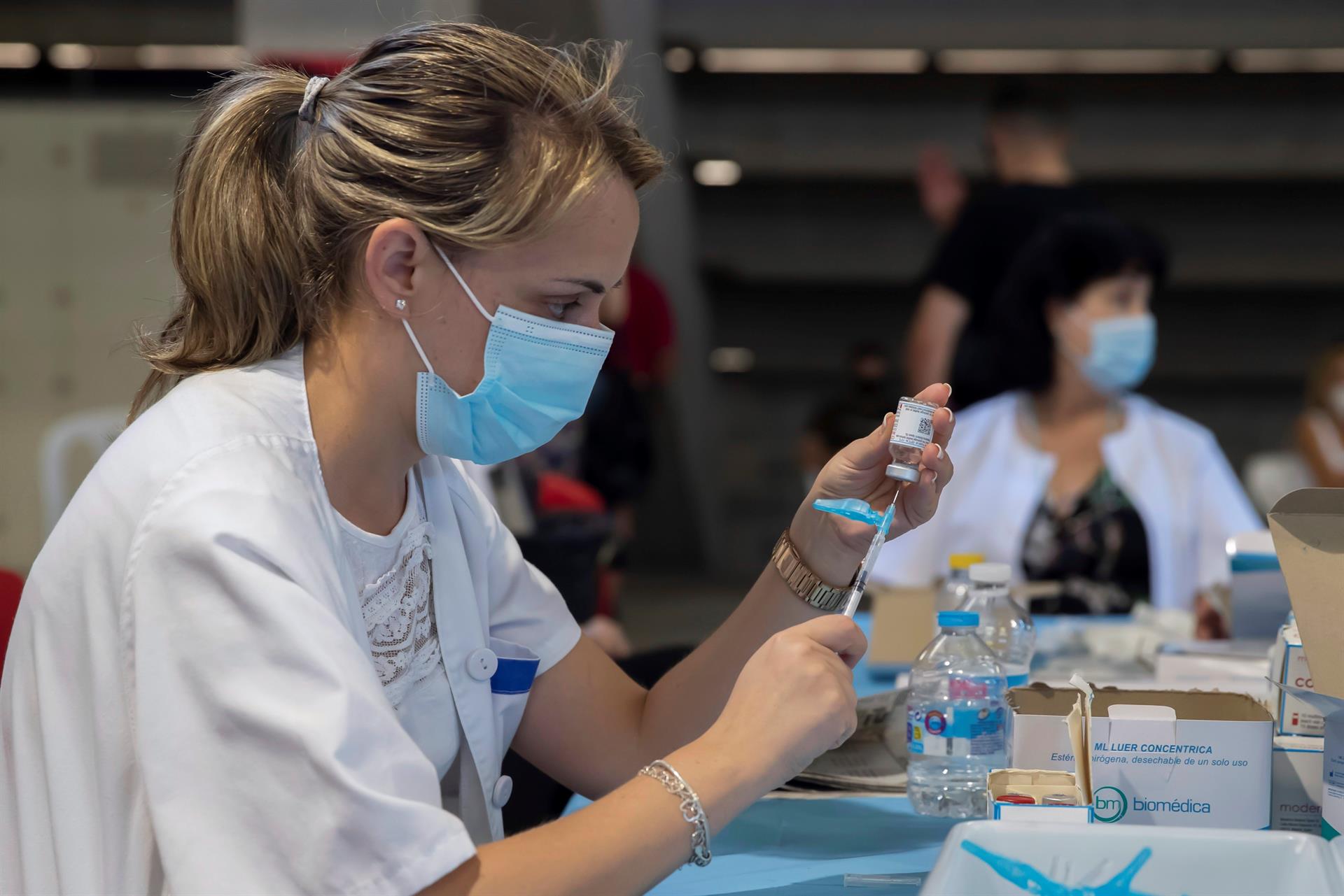 Casi 4.400 contagios en una jornada y tres fallecidos más en Baleares Casi 4.400 contagios en una jornada y tres fallecidos más en Baleares