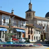 Un trabajador de 45 años fallece tras caer desde el tejado de un edificio en Yuncler (Toledo) Un trabajador de 45 años fallece tras caer desde el tejado de un edificio en Yuncler (Toledo)