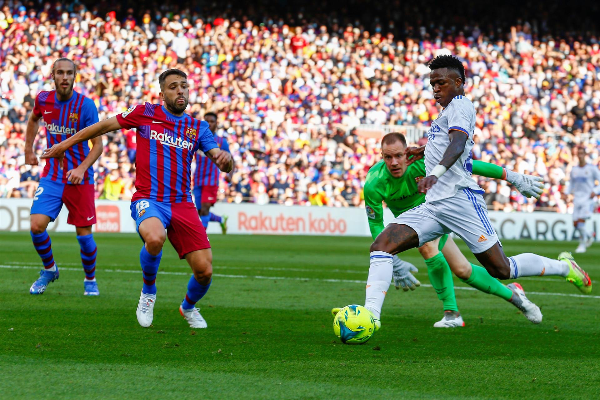 Real Madrid - Barcelona: Horario y dónde seguir online el partido de la Supercopa hoy Real Madrid - Barcelona: Horario y dónde seguir online el partido de la Supercopa hoy