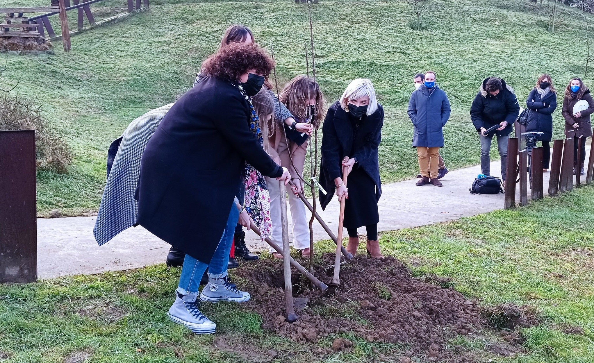 Gure Sagardo Berria a cuatro voces con Amak taldea Gure Sagardo Berria a cuatro voces con Amak taldea
