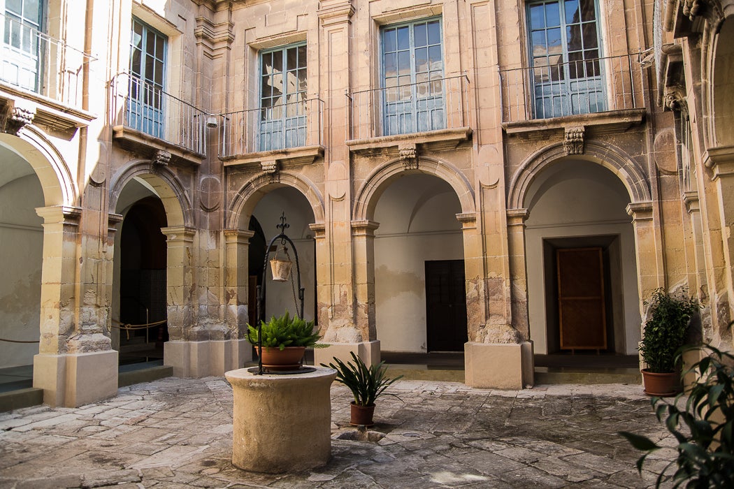 Asociaciones y colectivos conservacionistas denuncian que Elche no puede seguir perdiendo su patrimonio histórico Asociaciones y colectivos conservacionistas denuncian que Elche no puede seguir perdiendo su patrimonio histórico