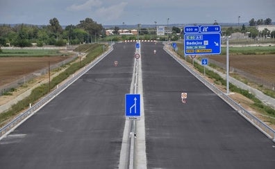 Informativo Más de Uno Badajoz 8,20 horas. Informativo Más de Uno Badajoz 8,20 horas.