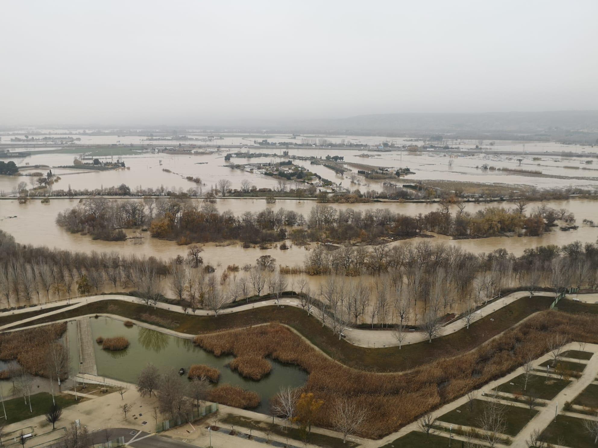 La punta de la crecida ordinaria llega este jueves a Zaragoza La punta de la crecida ordinaria llega este jueves a Zaragoza