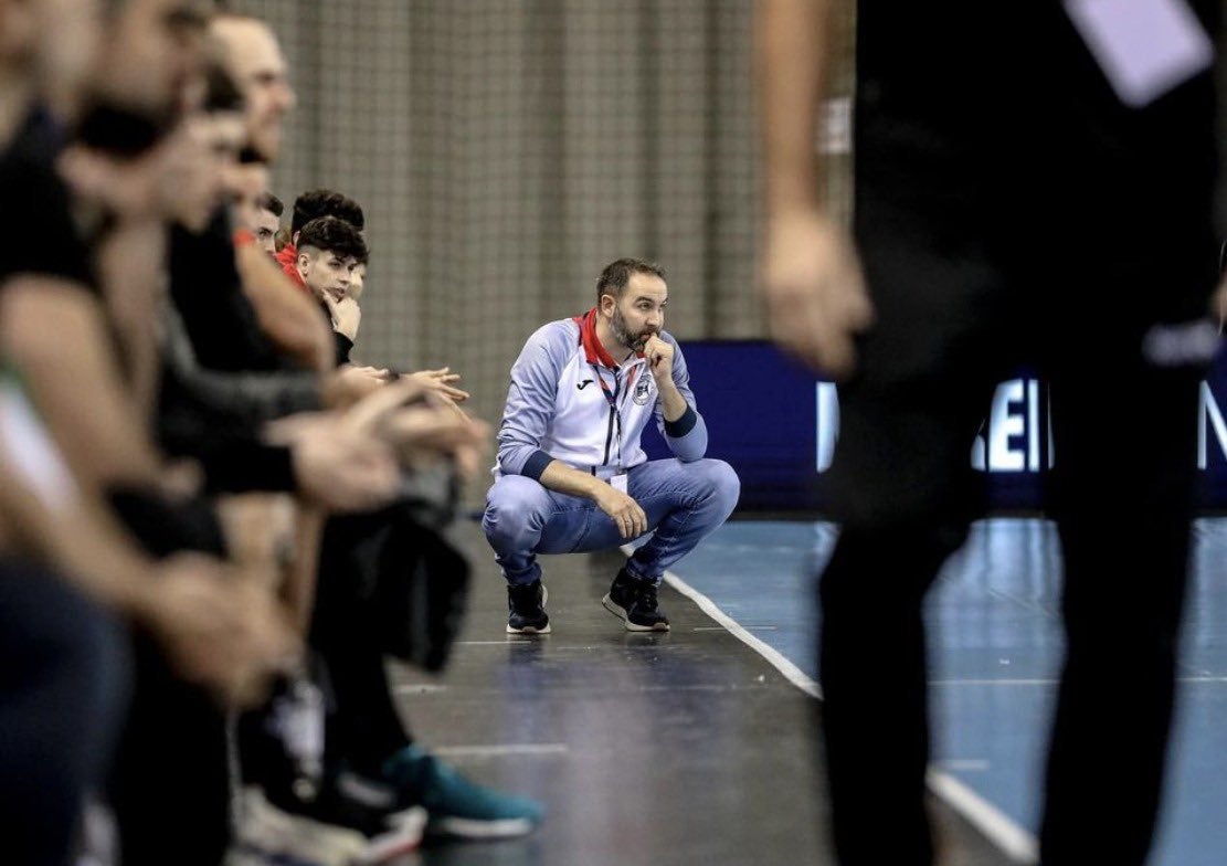 Miguel Ángel Velasco: "El partido de hoy es una final para nosotros" Miguel Ángel Velasco: "El partido de hoy es una final para nosotros"