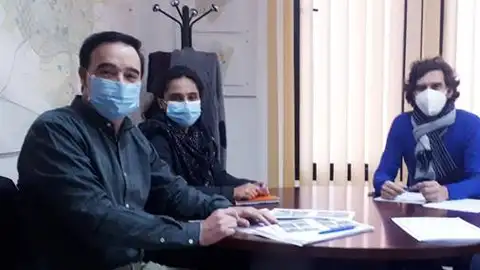 El Ayuntamiento de Badajoz ejecutará los vados de 80 pasos de peatones propuestos por APAMEX a petición de personas con movilidad reducida. Badajoz
