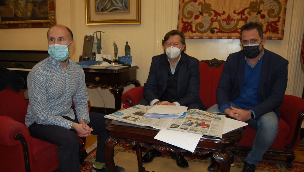 Reunión de Gonzalo Pérez Jácome e Lete Lasa