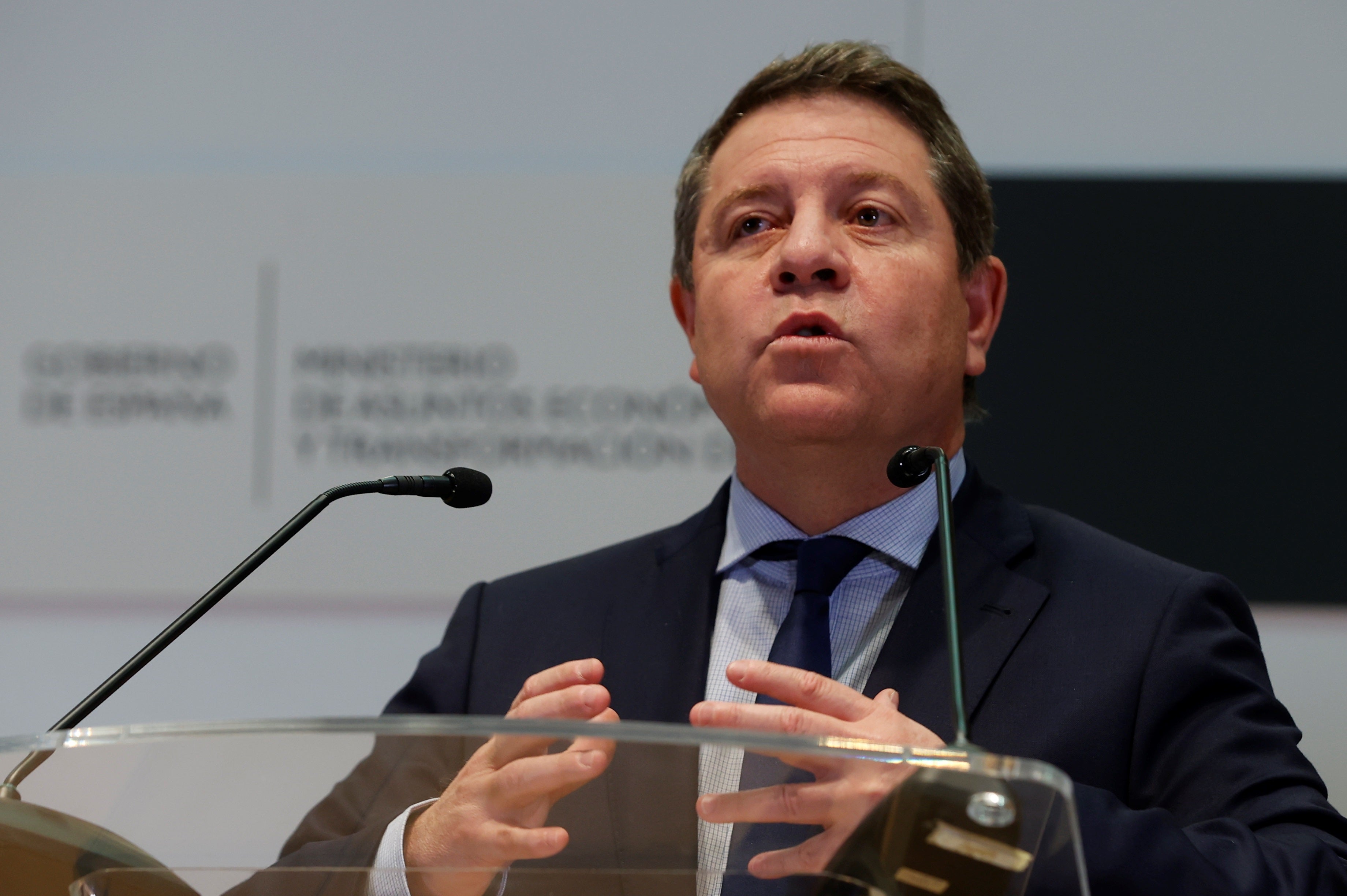García-Page sobre las macrogranjas: "En este país se discute por el tamaño de las cosas, pero el tamaño da igual" García-Page sobre las macrogranjas: "En este país se discute por el tamaño de las cosas, pero el tamaño da igual"