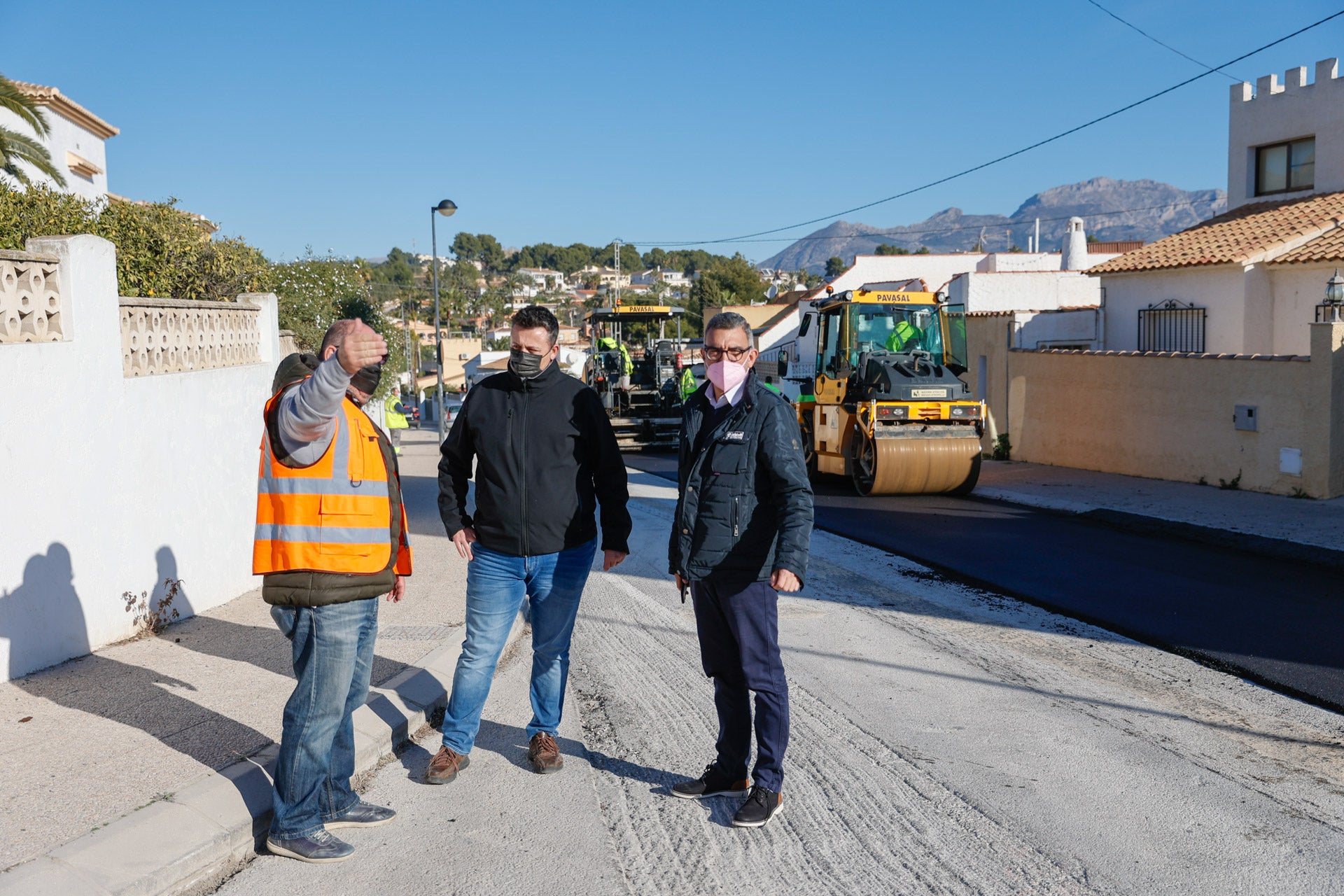 Alfaz del Pi asfalta la Avenida Escandinavia tras las obras del gas Alfaz del Pi asfalta la Avenida Escandinavia tras las obras del gas