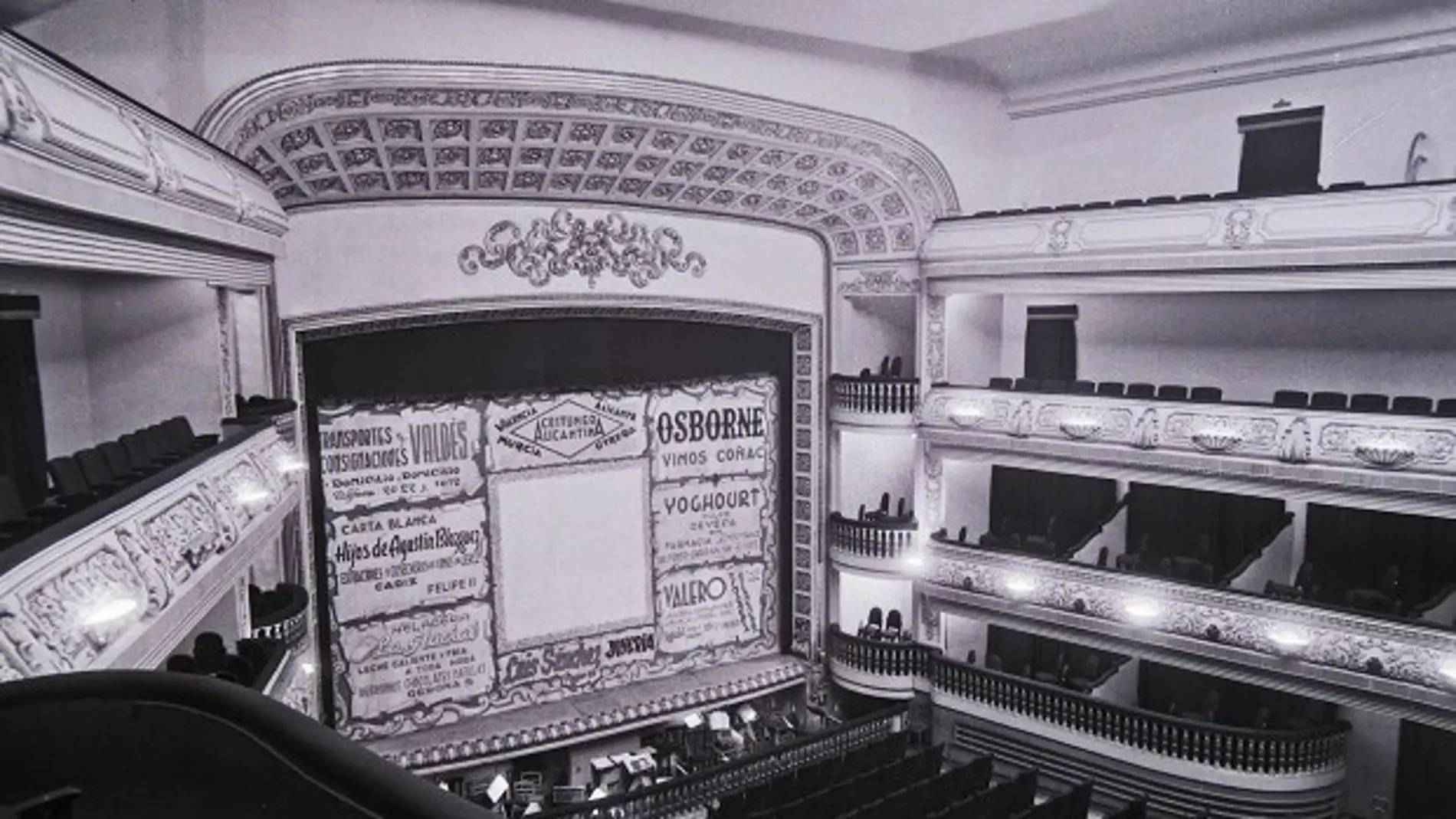 Interior del teatro en los años 50
