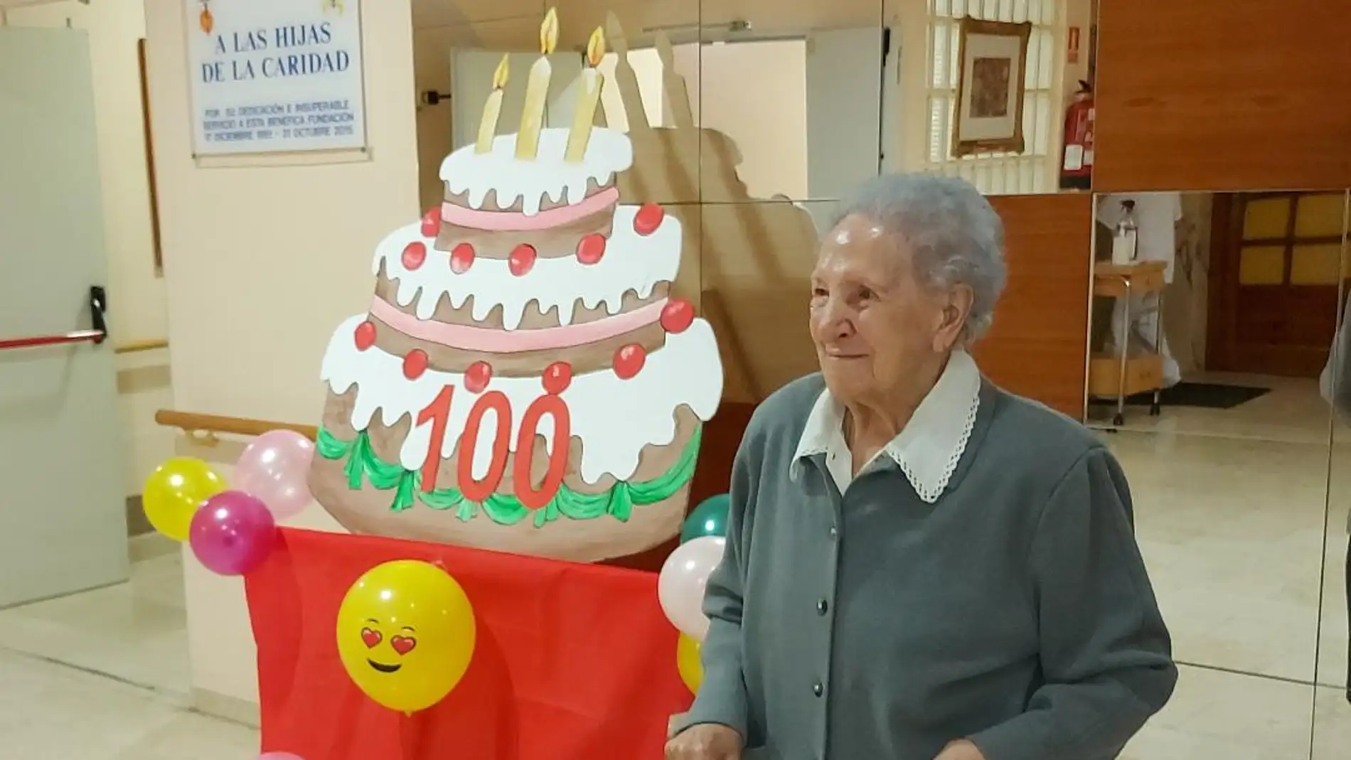 Justa Herrador, residente de San Bernabé y San Antolín, cumpe 100 años.
