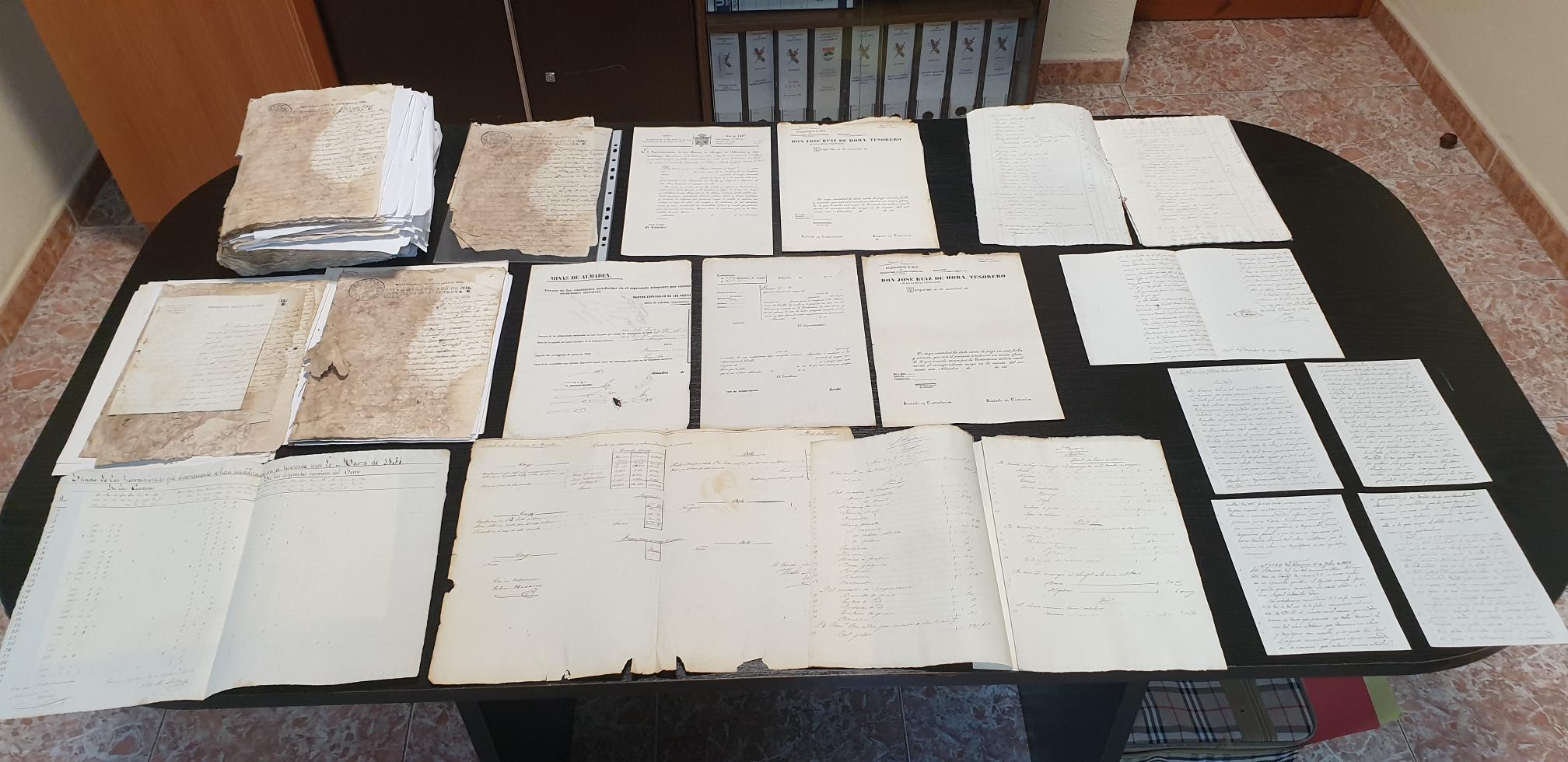 Recuperan importantes documentos históricos de la mina de Almadén que iban a ser vendidos por 152.000 euros Recuperan importantes documentos históricos de la mina de Almadén que iban a ser vendidos por 152.000 euros