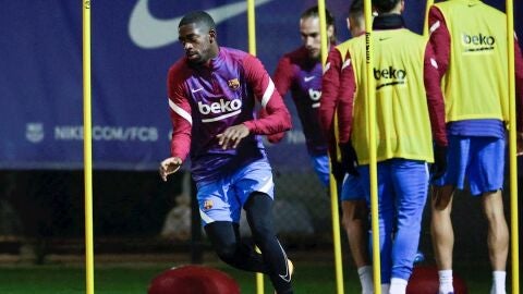 Dembélé durante un entrenamiento con el Fútbol Club Barcelona