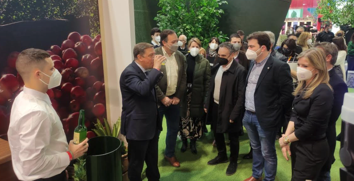La Mancomunidad Comarca de la Sidra presentó en Fitur “Los Sabores de la Comarca: Tecno Vídeo Recetas Turístico Saludables" La Mancomunidad Comarca de la Sidra presentó en Fitur “Los Sabores de la Comarca: Tecno Vídeo Recetas Turístico Saludables"