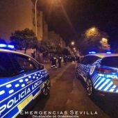 Agentes de la Policía Local de Sevilla detienen a un hombre por agredir a otro en Gran Plaza
