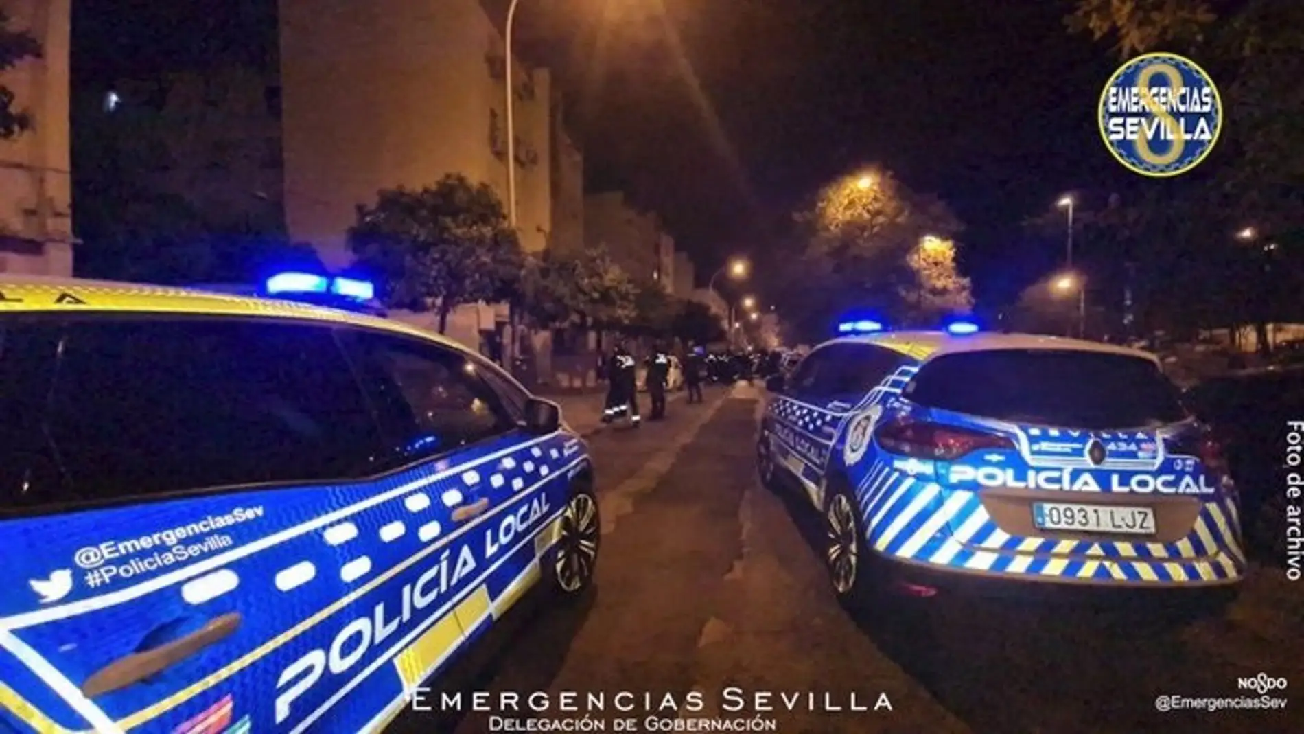 Agentes de la Policía Local de Sevilla detienen a un hombre por agredir a otro en Gran Plaza