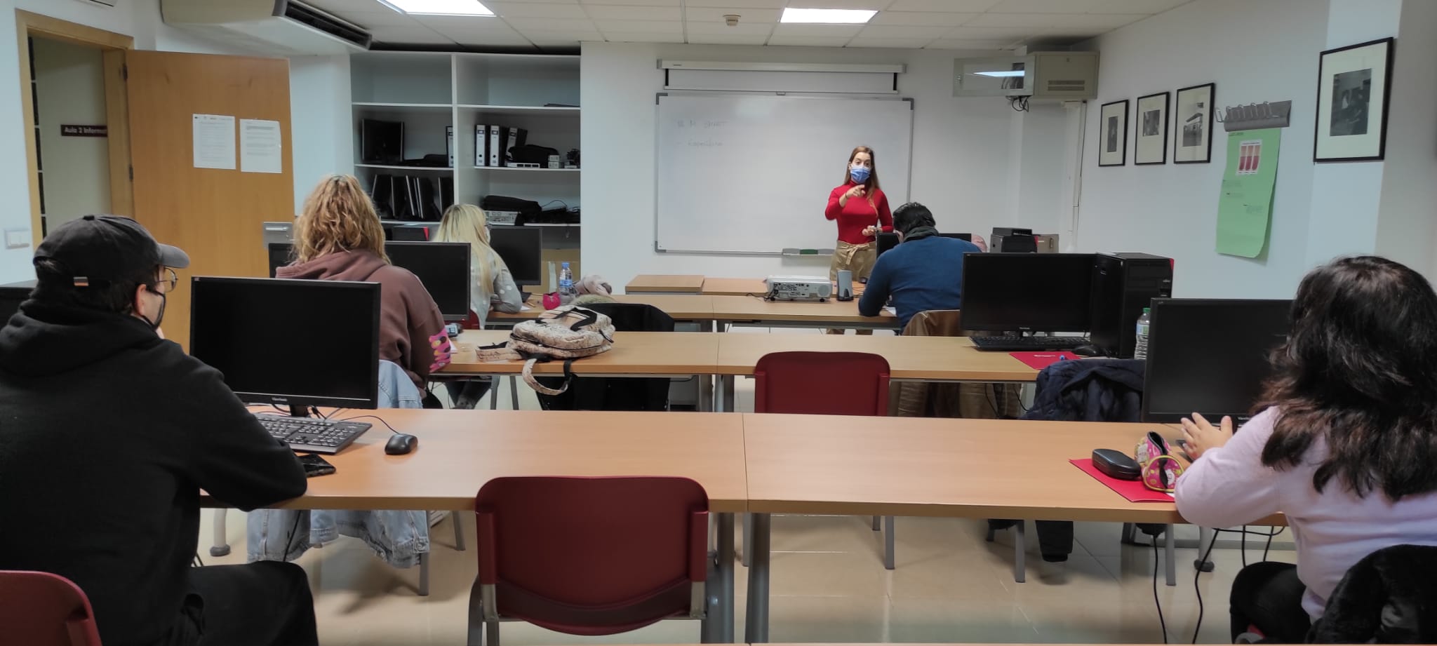 Cámara Orihuela amplía su oferta con cursos para jóvenes de manejo de drones y monitores escolares Cámara Orihuela amplía su oferta con cursos para jóvenes de manejo de drones y monitores escolares