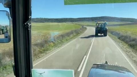 Los tractores asturianos en ruta hacia Madrid