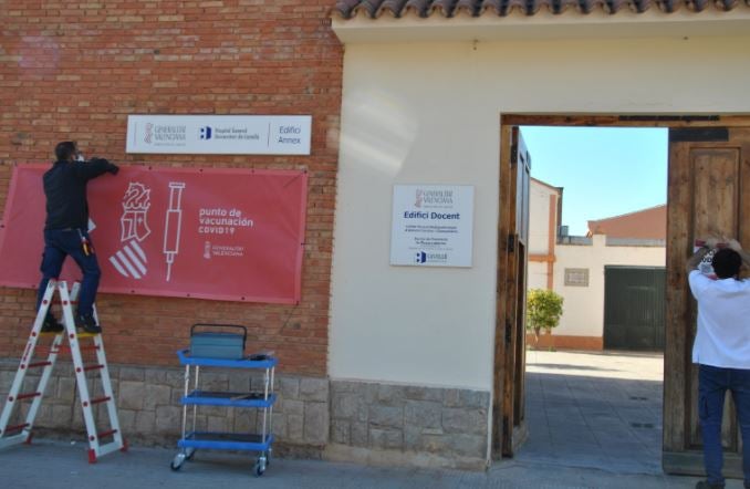 El Pati dels Tarongers sustituye al Hospital de campaña como punto de vacunación El Pati dels Tarongers sustituye al Hospital de campaña como punto de vacunación