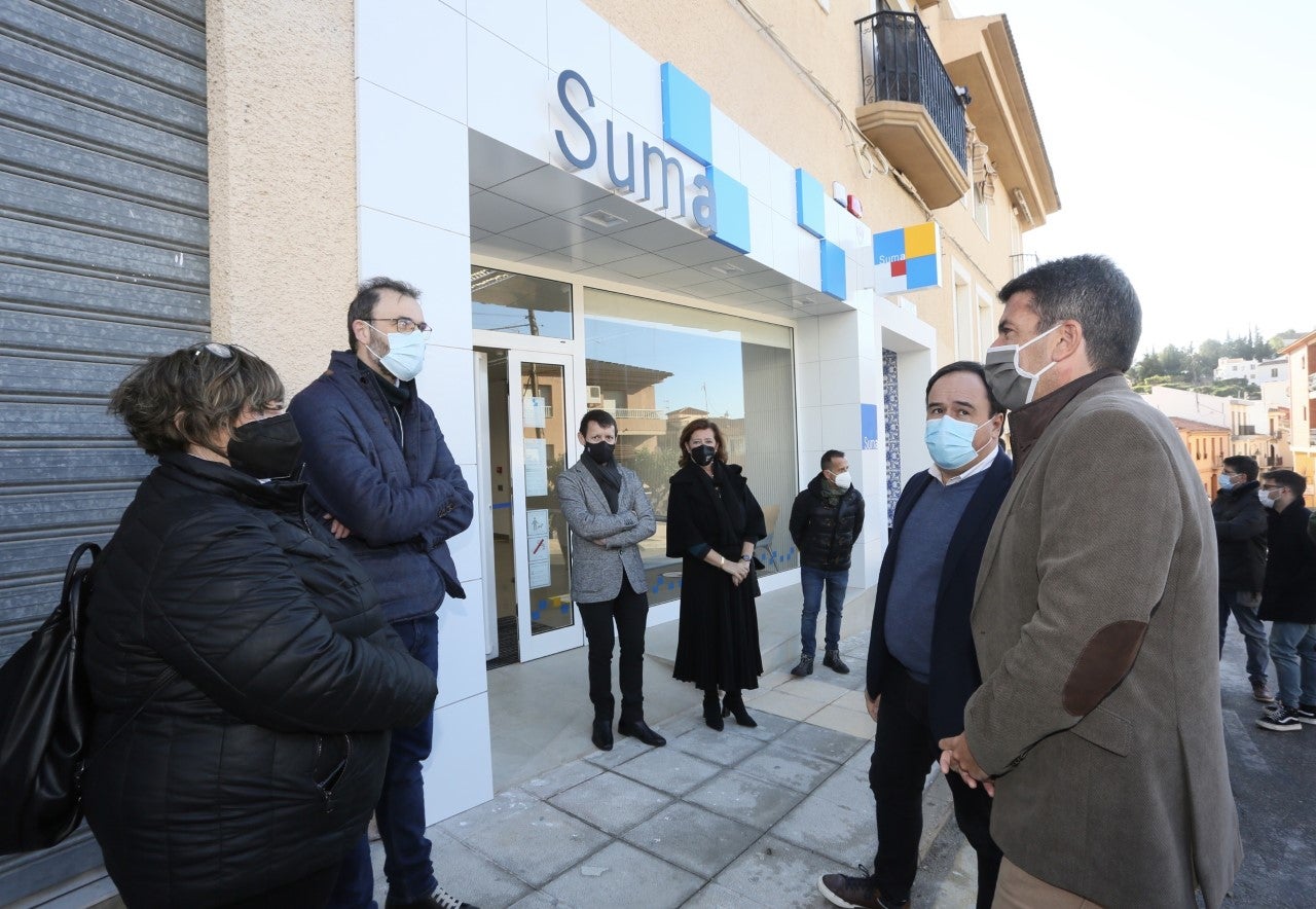 Carlos Mazón inaugura la nueva oficina de SUMA en Finestrat, que abrirá el próximo lunes, día 31 Carlos Mazón inaugura la nueva oficina de SUMA en Finestrat, que abrirá el próximo lunes, día 31