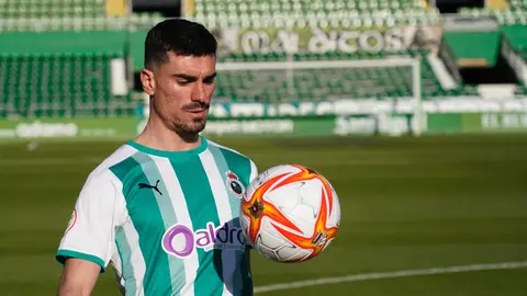 Arturo Molina Arturo Molina, presentación como jugador del Real Racing Club