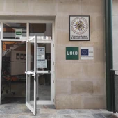 Entrada Centro Asociado UNED de Valdepeñas Entrada Centro Asociado UNED de Valdepeñas
