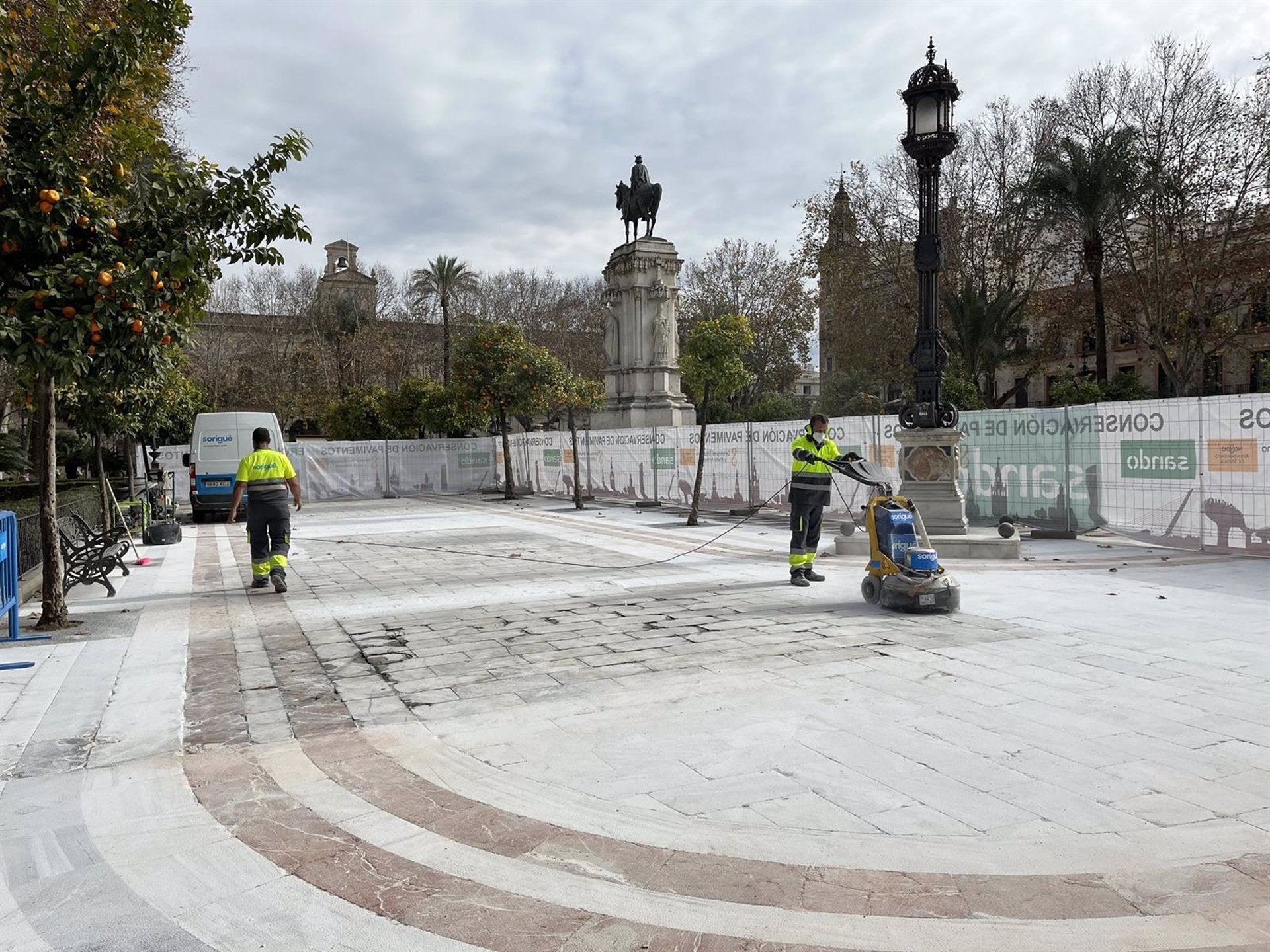 El suelo de mármol de Plaza Nueva dejará de ser resbaladizo El suelo de mármol de Plaza Nueva dejará de ser resbaladizo
