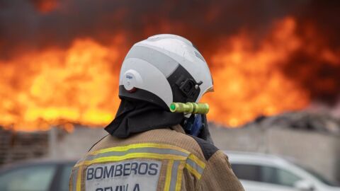 Bombero de Sevilla en imagen de acrhivo