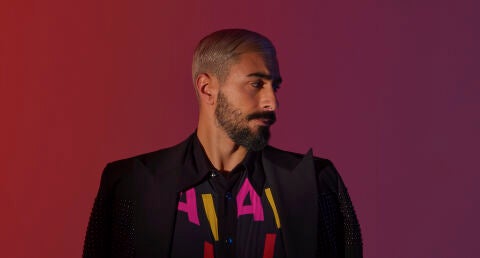 Rayden da los &uacute;ltimos retoques a la puesta en escena de "Calle de la llorer&iacute;a" antes de las semifinales del Benidorm Fest