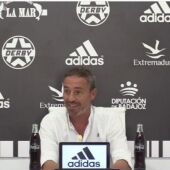 Ócar Cano, entrenador del CD Badajoz