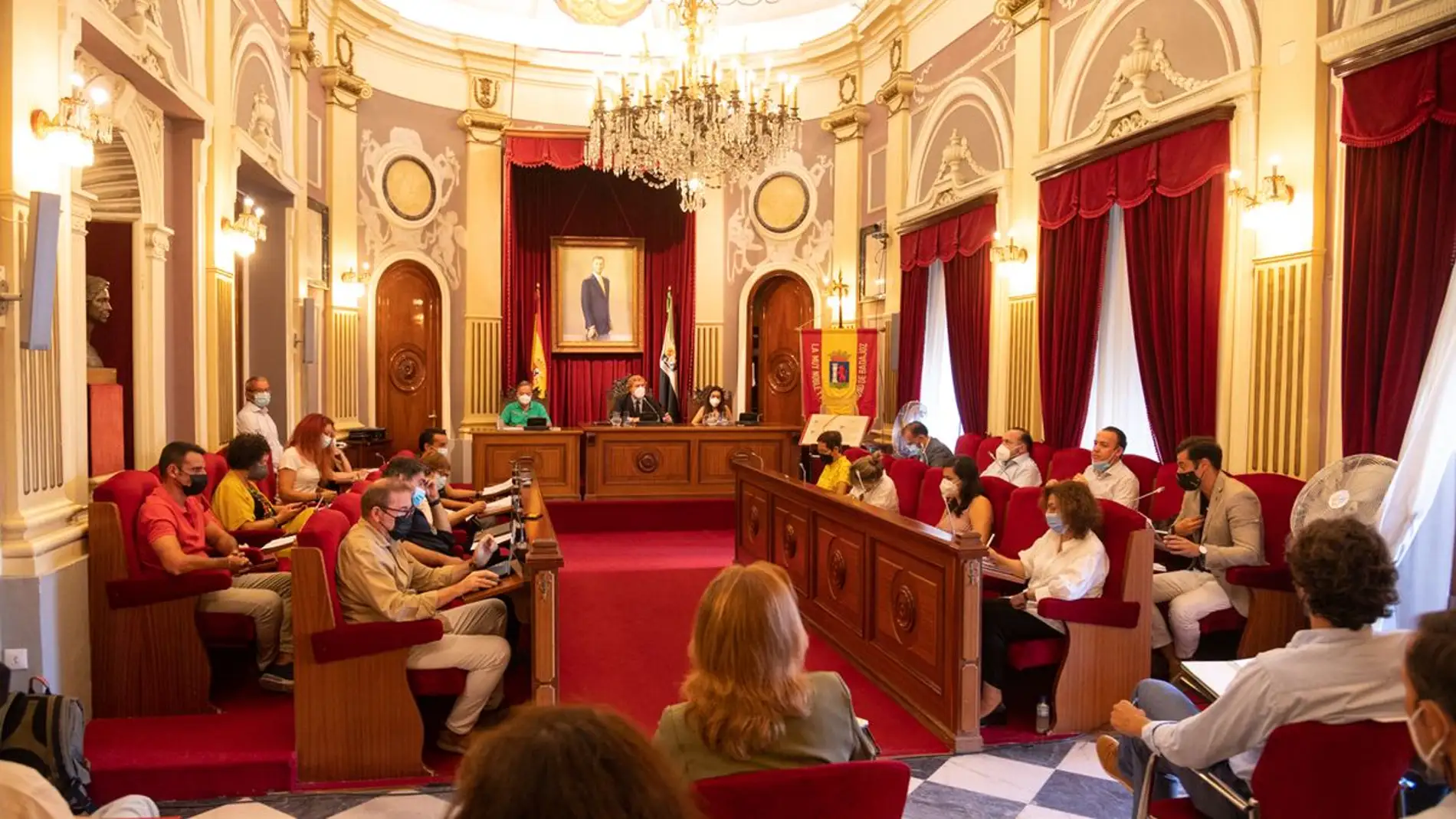 Cambios en el equipo de Gobierno del Ayuntamiento de Badajoz que se aprobarán en el pleno ordinario del próximo lunes