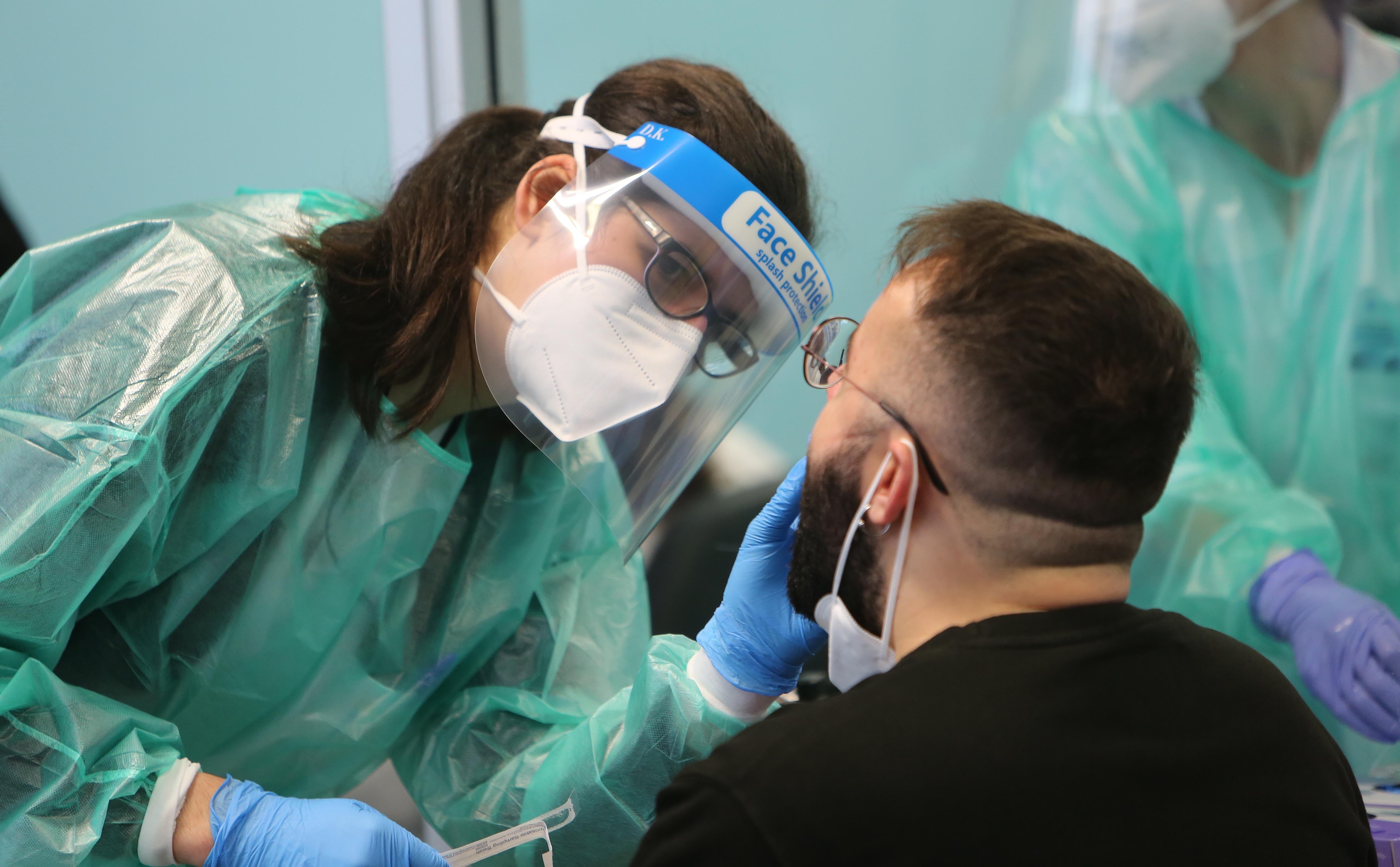 Así es BA.2, la nueva variante sigilosa de ómicron que ya ha llegado a España Así es BA.2, la nueva variante sigilosa de ómicron que ya ha llegado a España