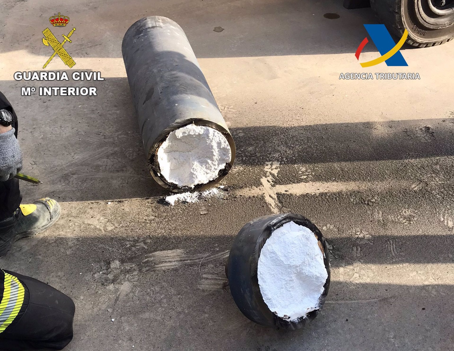 La Guardia Civil intercepta más de 460 kilos de cocaína en el Puerto de València La Guardia Civil intercepta más de 460 kilos de cocaína en el Puerto de València