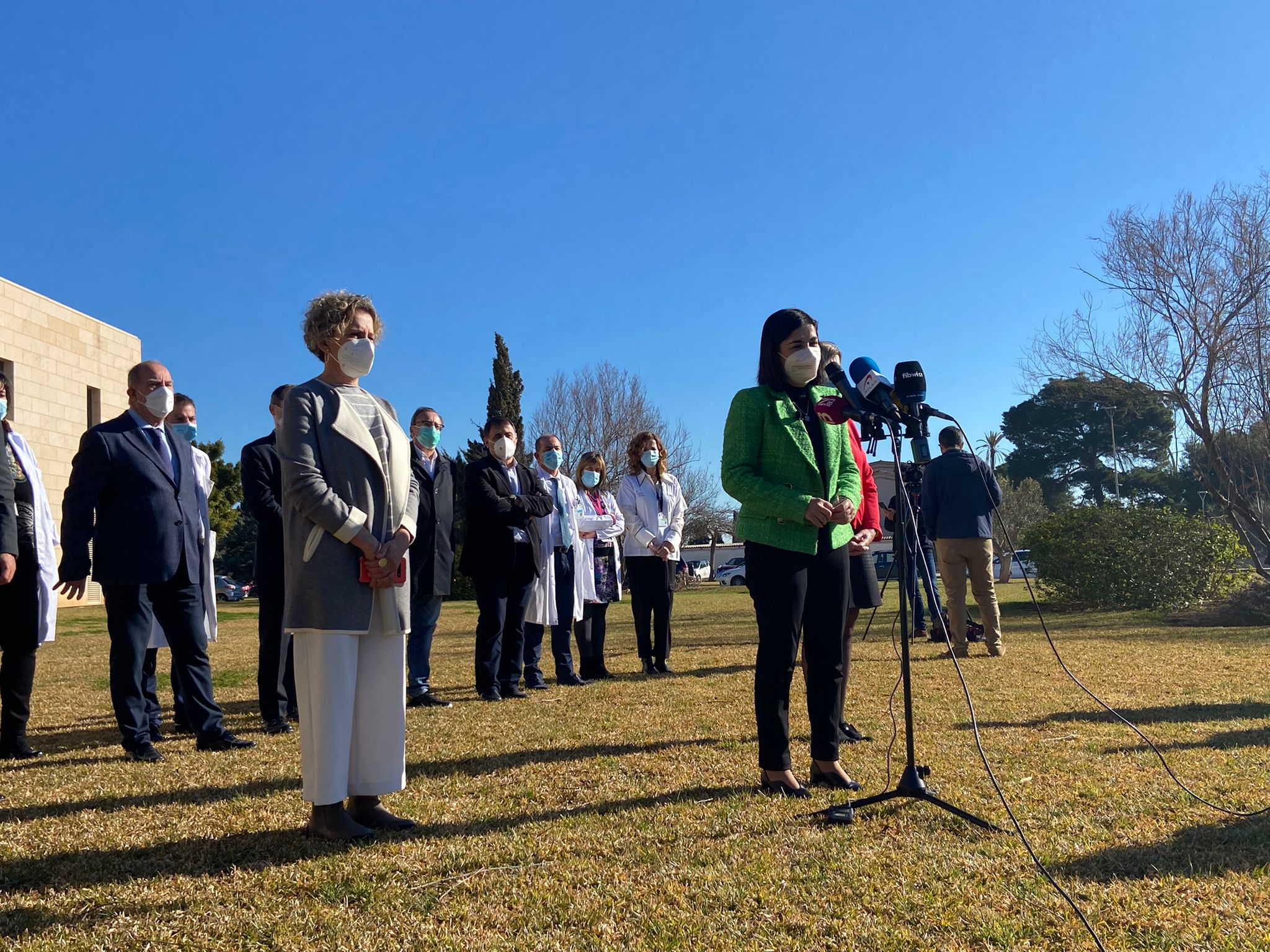 Darias asegura que "todos los datos apuntan" que se ha doblegado la curva de la sexta ola Darias asegura que "todos los datos apuntan" que se ha doblegado la curva de la sexta ola