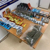 La Policía Local de Orihuela desmantela un punto de venta de marihuana al menudeo La Policía Local de Orihuela desmantela un punto de venta de marihuana al menudeo