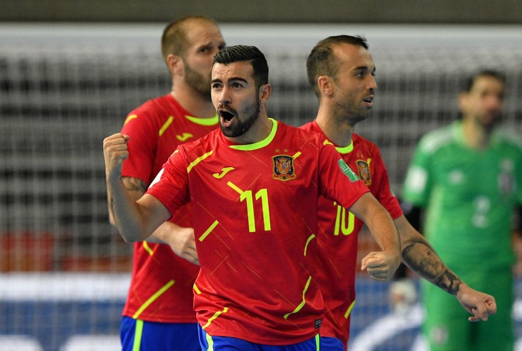 Chino se va, pero antes hemos querido despedirnos de él Chino se va, pero antes hemos querido despedirnos de él