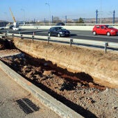 Las obras de mejora del drenaje en carretera que une el Polígono y Santa Bárbara continúan este fin de semana 