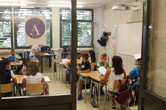 Salut no contempla un canvi “imminent” en les quarantenes dels escolars Salut no contempla un canvi “imminent” en les quarantenes dels escolars