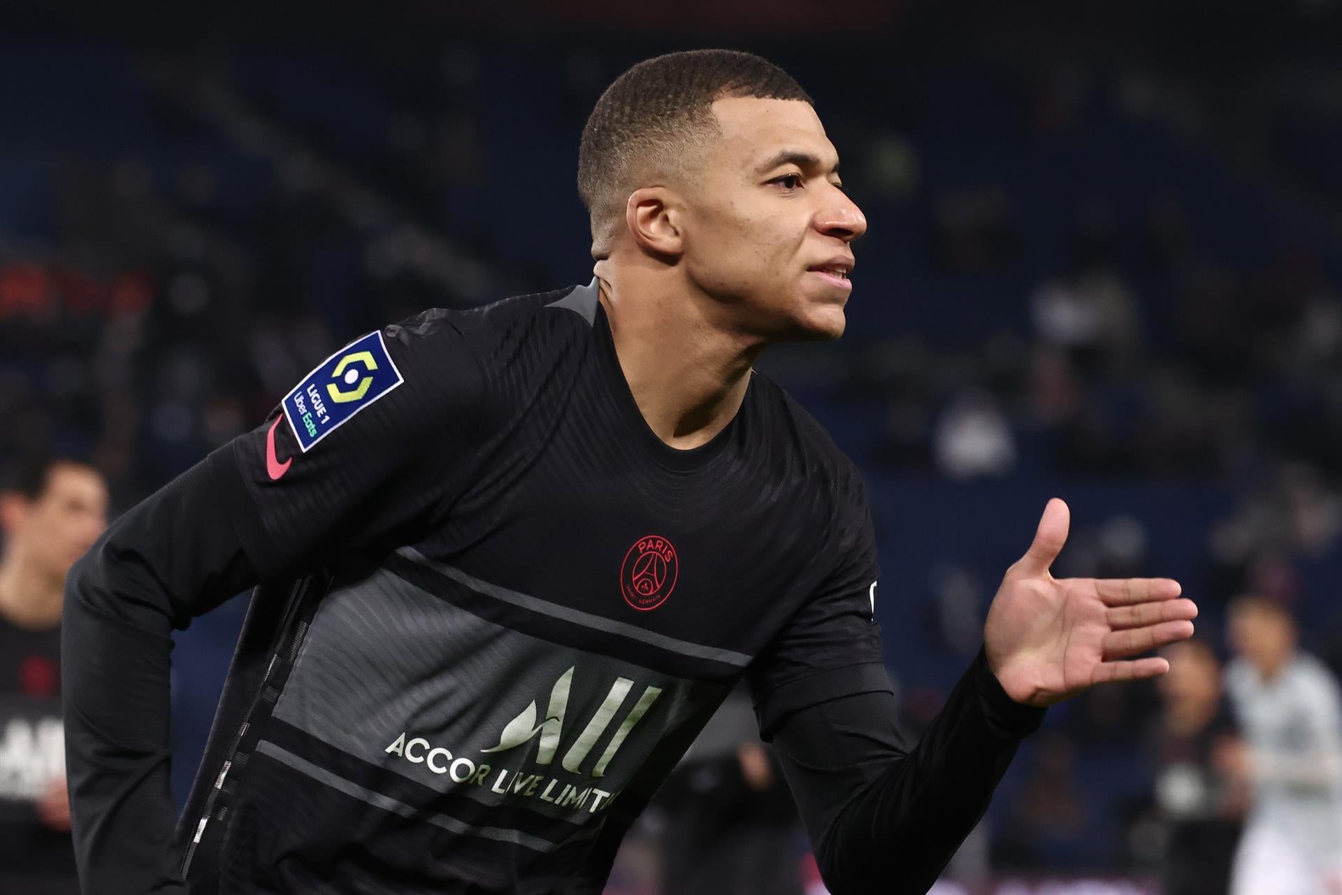 Tertulia: ¿A qué ha venido Mbappé a Madrid? Tertulia: ¿A qué ha venido Mbappé a Madrid?