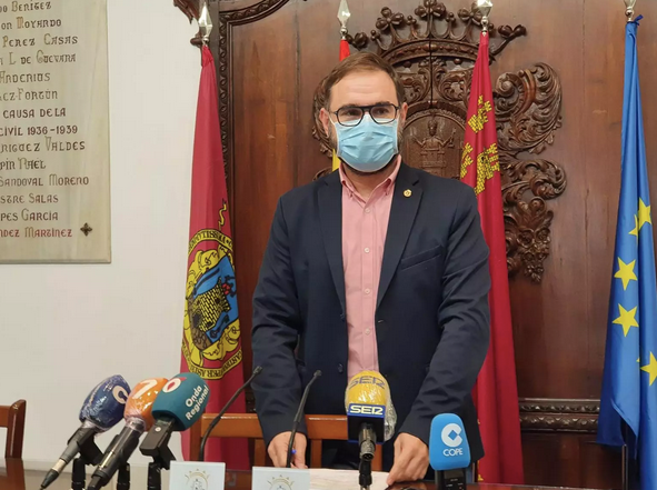 El alcalde de Lorca califica de "atentado a la Democracia" el asalto violento de un grupo de ganaderos El alcalde de Lorca califica de "atentado a la Democracia" el asalto violento de un grupo de ganaderos