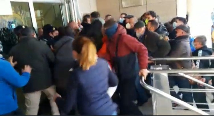 Detenidos otros tres de los asaltantes en los altercados del pleno de Lorca Detenidos otros tres de los asaltantes en los altercados del pleno de Lorca
