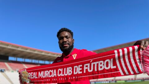 Drenthe, de Tercera al Real Murcia