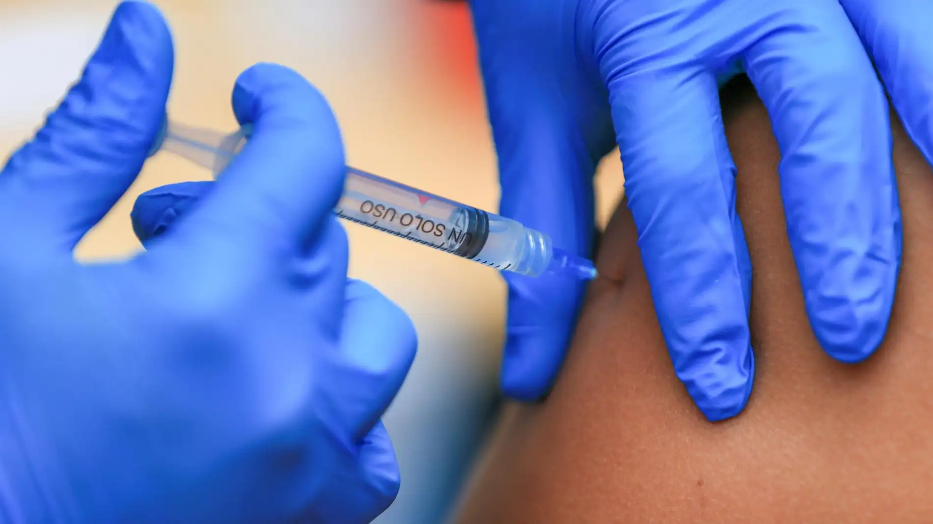 Una persona vacunándose contra el coronavirus