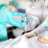 Paciente covid en un hospital. Paciente covid en un hospital.