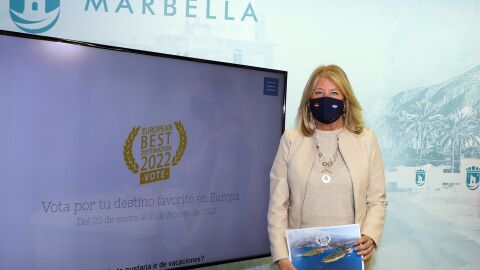 La alcaldesa de Marbella, &Aacute;ngeles Mu&ntilde;oz, este lunes en una rueda de prensa.