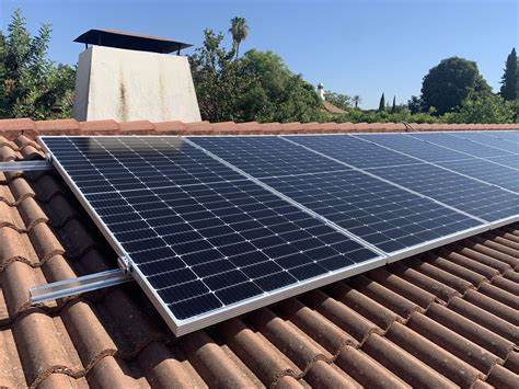 Alfaz dará seis años de reducción de la tasa del IBI para particulares que instalen placas solares en sus viviendas Alfaz dará seis años de reducción de la tasa del IBI para particulares que instalen placas solares en sus viviendas